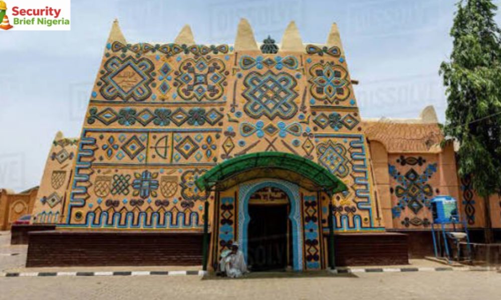 Young Man Arrested After Attempted Robbery Inside Emir of Bauchi’s Palace